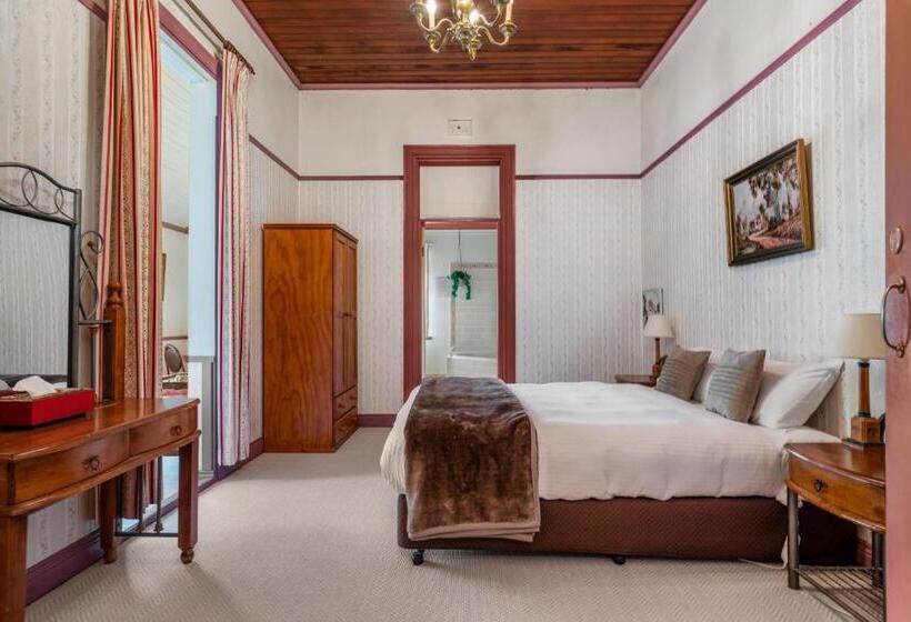 ペンション Victoria And Albert Guesthouse