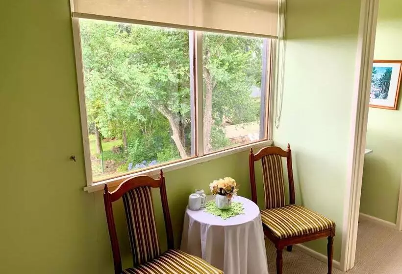 Majatalo Victoria And Albert Guesthouse