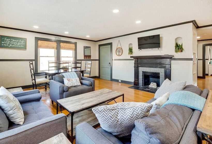 Bright Brevard Home Near Downtown & Trails