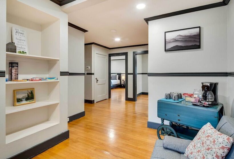 Bright Brevard Home Near Downtown & Trails