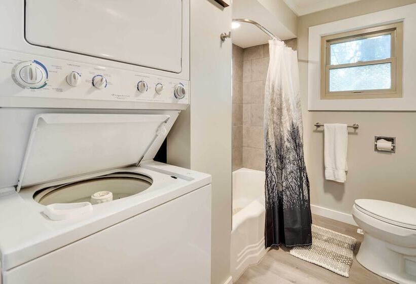 Bright Brevard Home Near Downtown & Trails