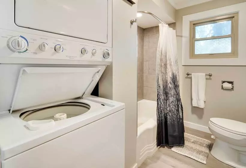 Bright Brevard Home Near Downtown & Trails