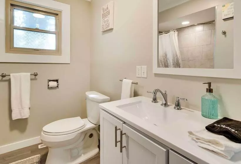 Bright Brevard Home Near Downtown & Trails