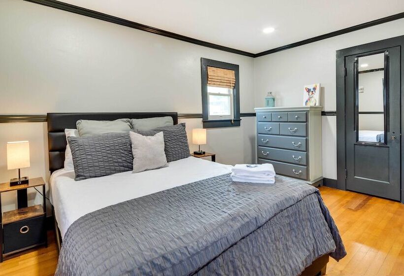 Bright Brevard Home Near Downtown & Trails