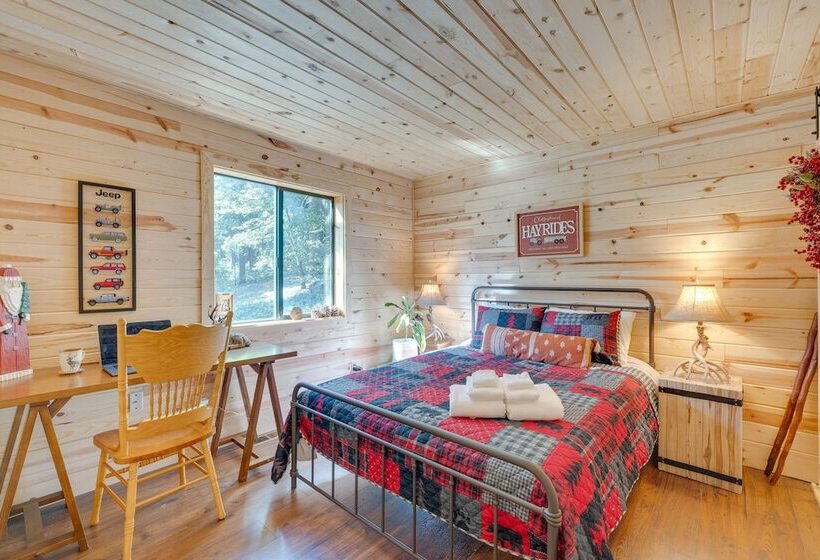 Hike, Ski & Unwind: Cabin W/ Hot Tub In Pioneer!
