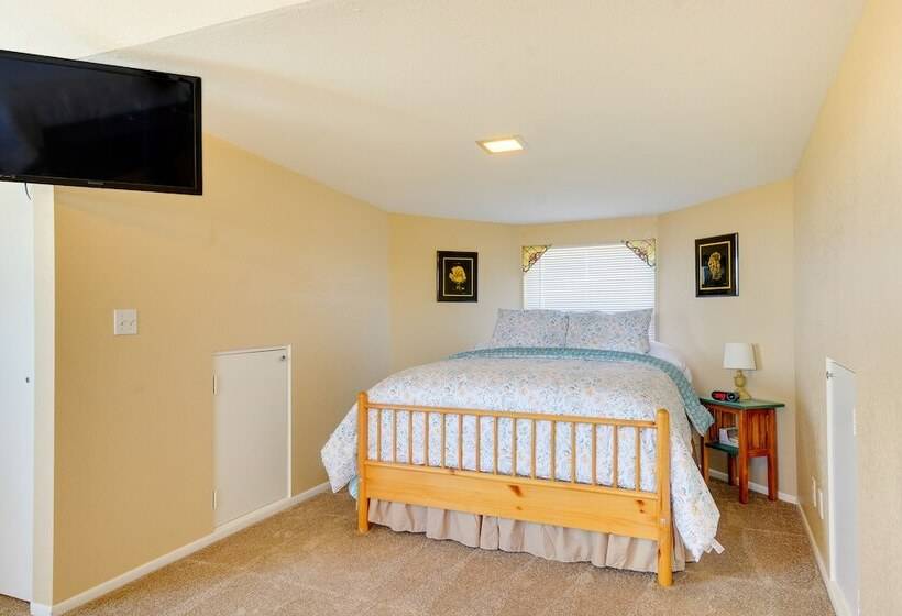 Prescott Home W/ Views Pets Welcome!