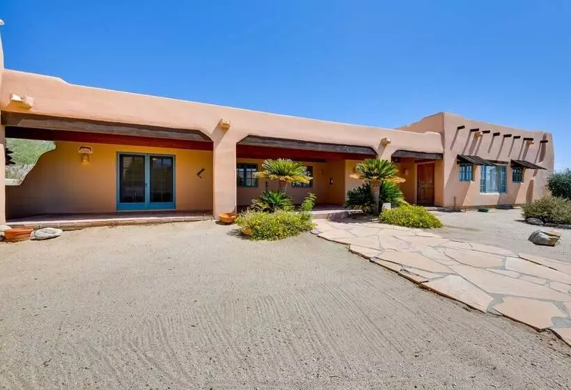 Chic Borrego Springs Home W/ Outdoor Oasis!