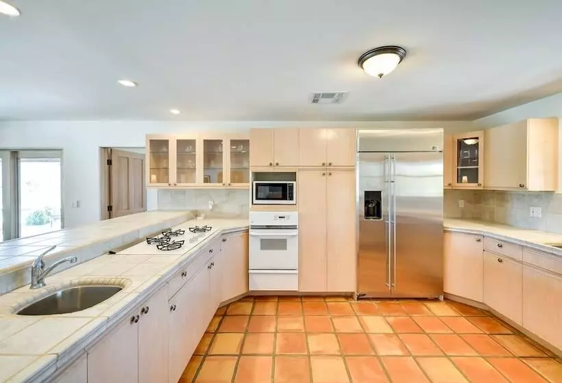 Chic Borrego Springs Home W/ Outdoor Oasis!