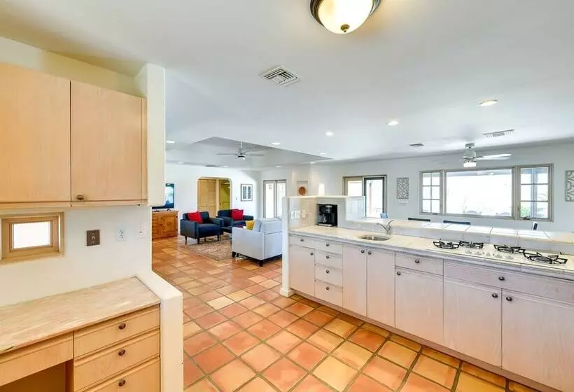 Chic Borrego Springs Home W/ Outdoor Oasis!