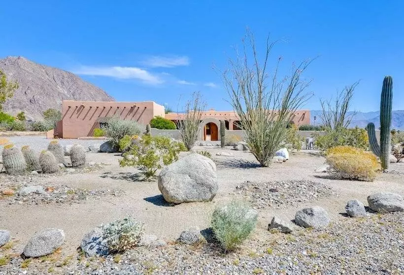 Chic Borrego Springs Home W/ Outdoor Oasis!
