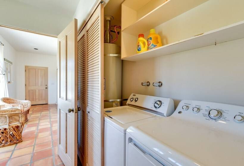 Chic Borrego Springs Home W/ Outdoor Oasis!