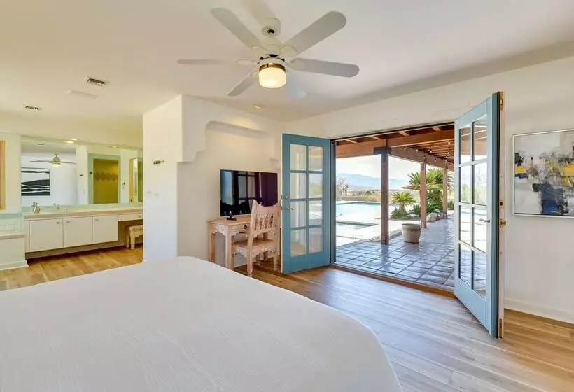 Chic Borrego Springs Home W/ Outdoor Oasis!