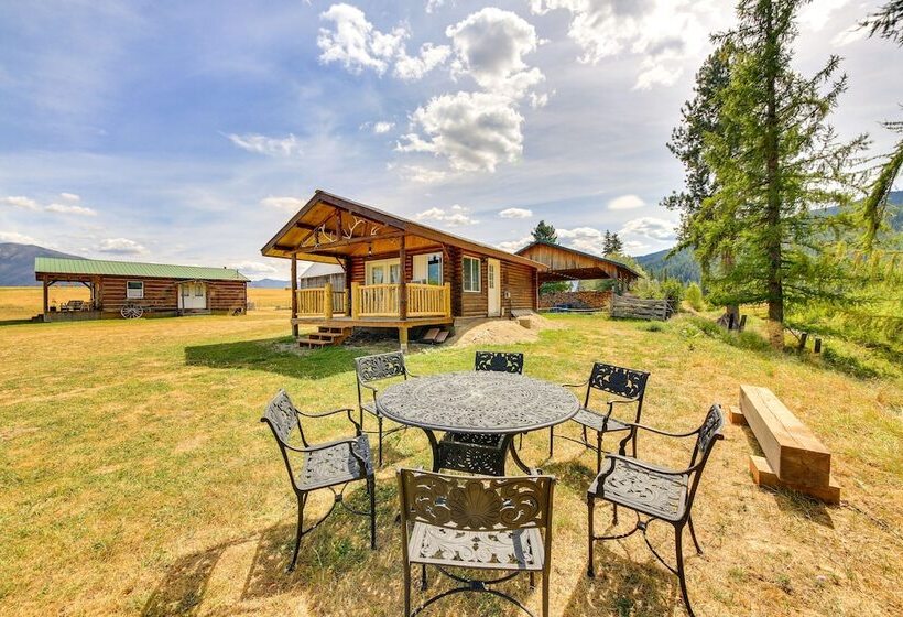 Cozy Farm Cabin 9 Mi To Trout Creek!