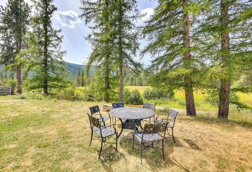 Cozy Farm Cabin   9 Mi To Trout Creek!