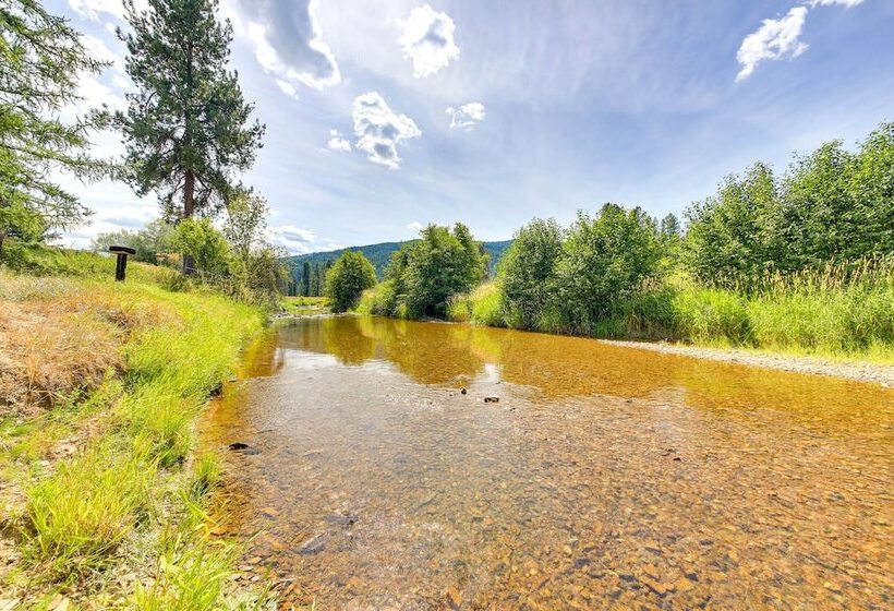 Cozy Farm Cabin 9 Mi To Trout Creek!