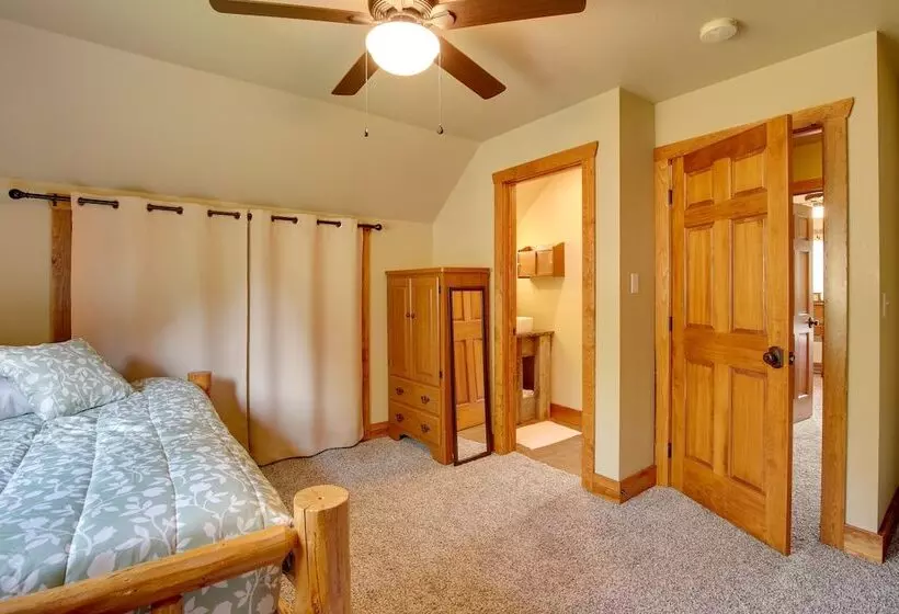 Cozy Lead Cabin W/ Deck < 1 Mi To Ski Slopes!