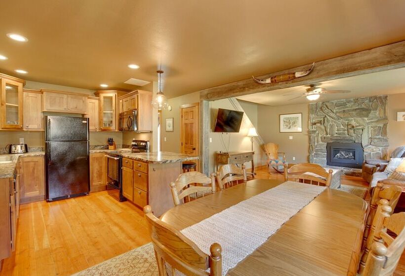 Cozy Lead Cabin W/ Deck < 1 Mi To Ski Slopes!