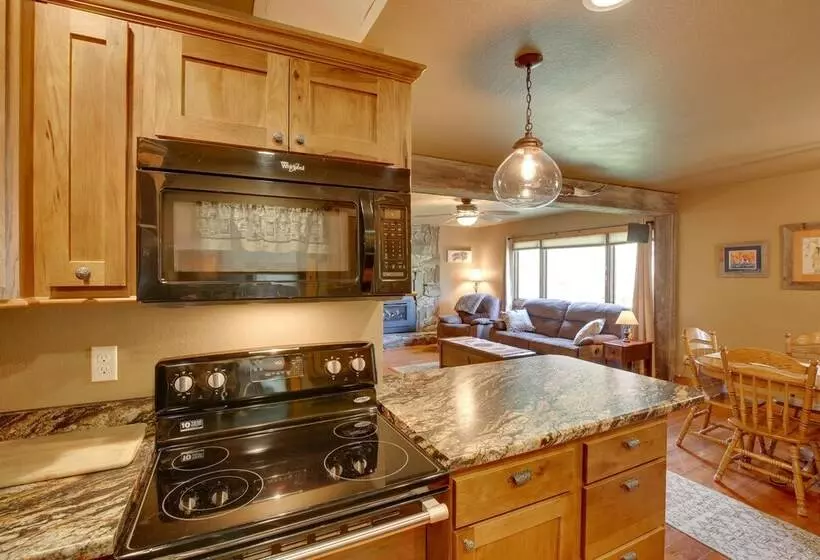 Cozy Lead Cabin W/ Deck < 1 Mi To Ski Slopes!