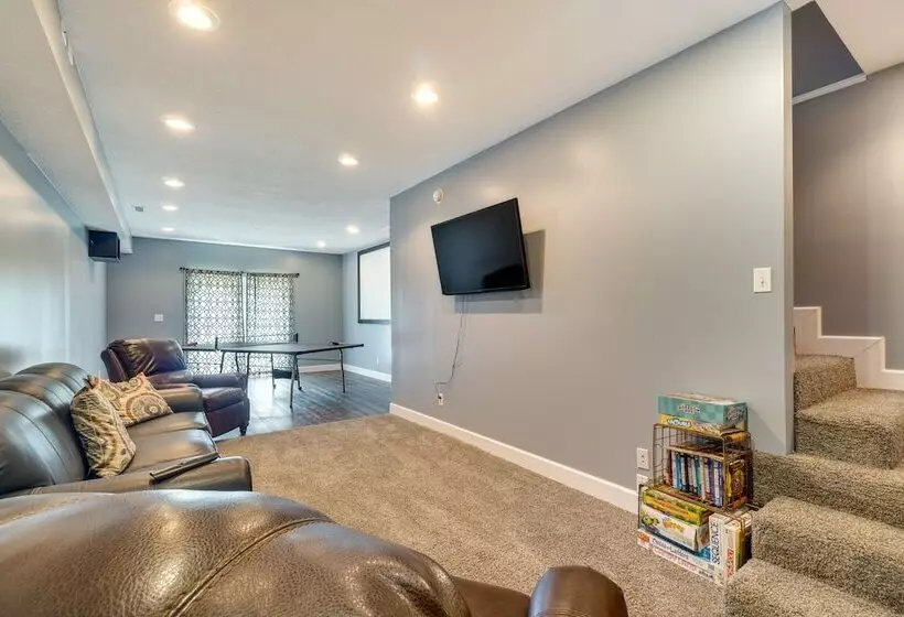 Cozy Tennessee Lake House W/ Grill & Fire Pit!