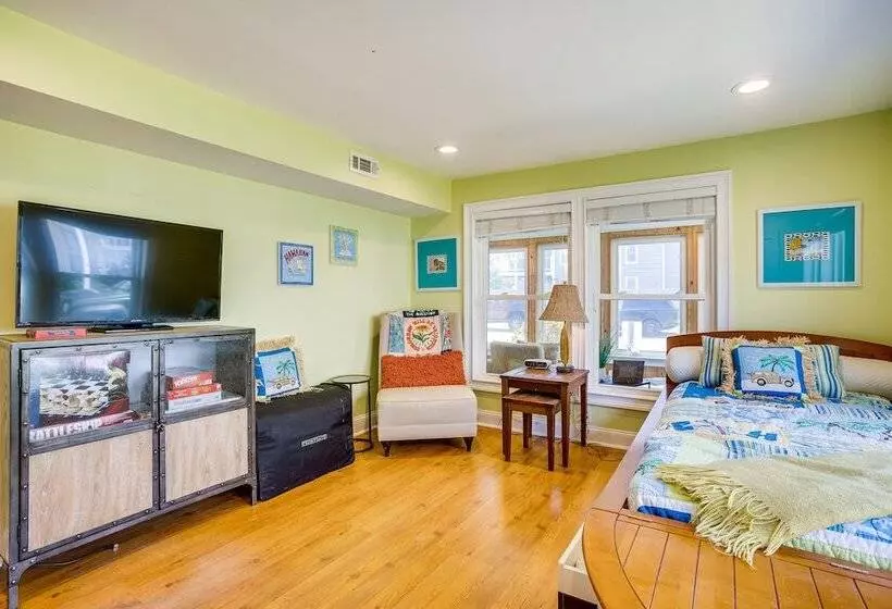 Dewey Beach Cottage Near Ocean   Walk To Beach!