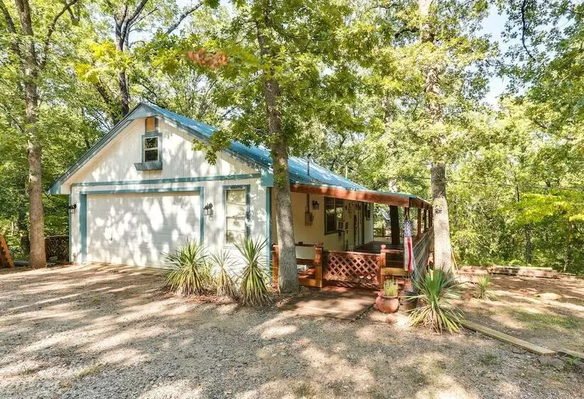 Dog Friendly Kingston Cabin W/ Wraparound Deck!