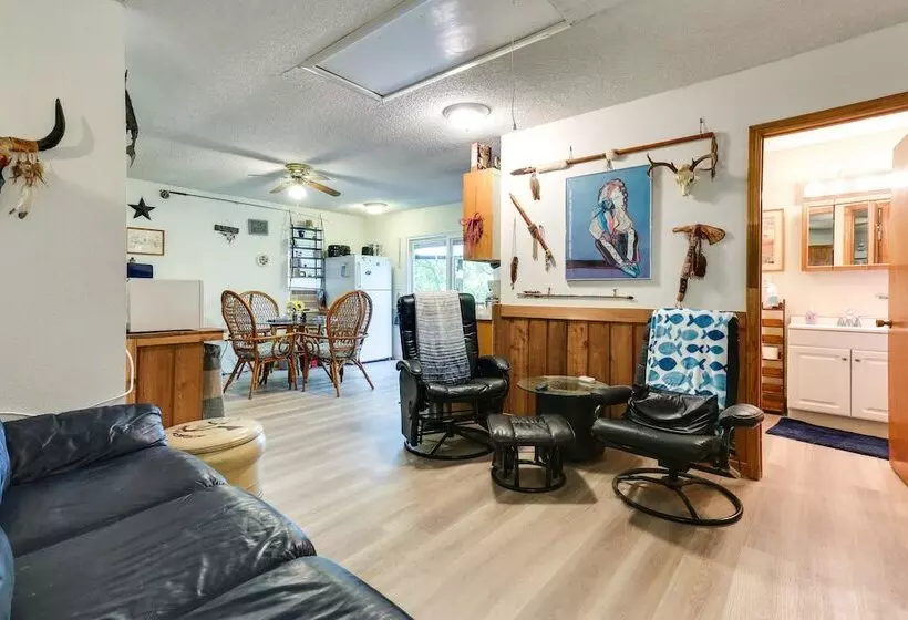 Dog Friendly Kingston Cabin W/ Wraparound Deck!