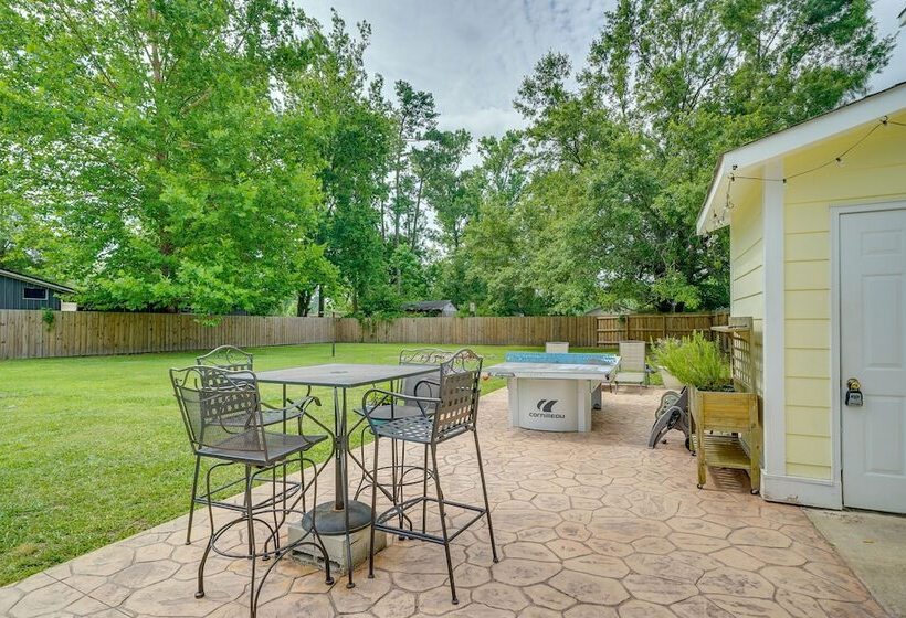 Family Friendly Leland Home W/ Patio & Grill