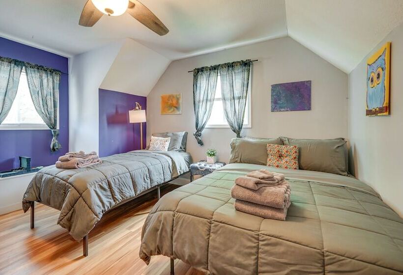 Family Friendly Leland Home W/ Patio & Grill