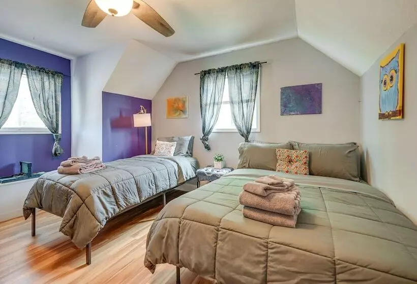 Family Friendly Leland Home W/ Patio & Grill