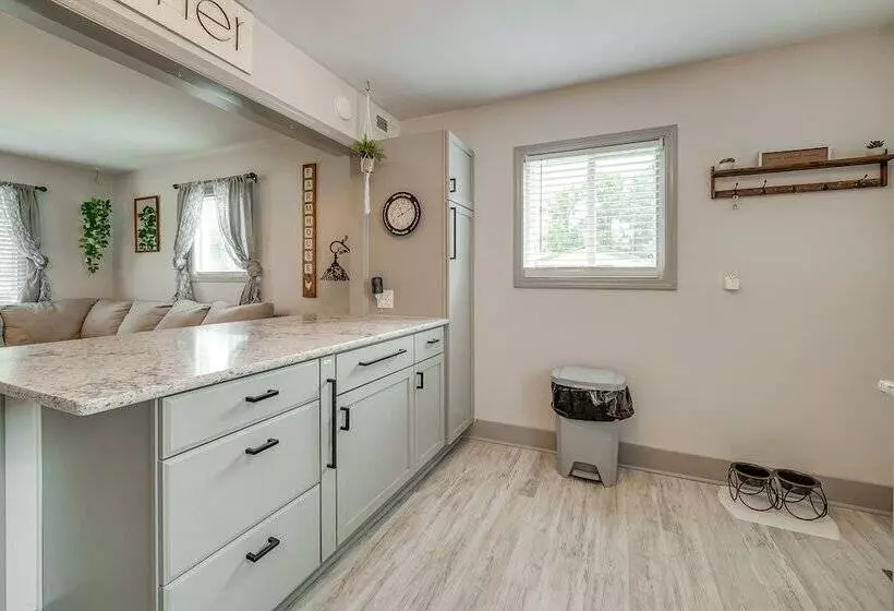 Family Friendly Leland Home W/ Patio & Grill