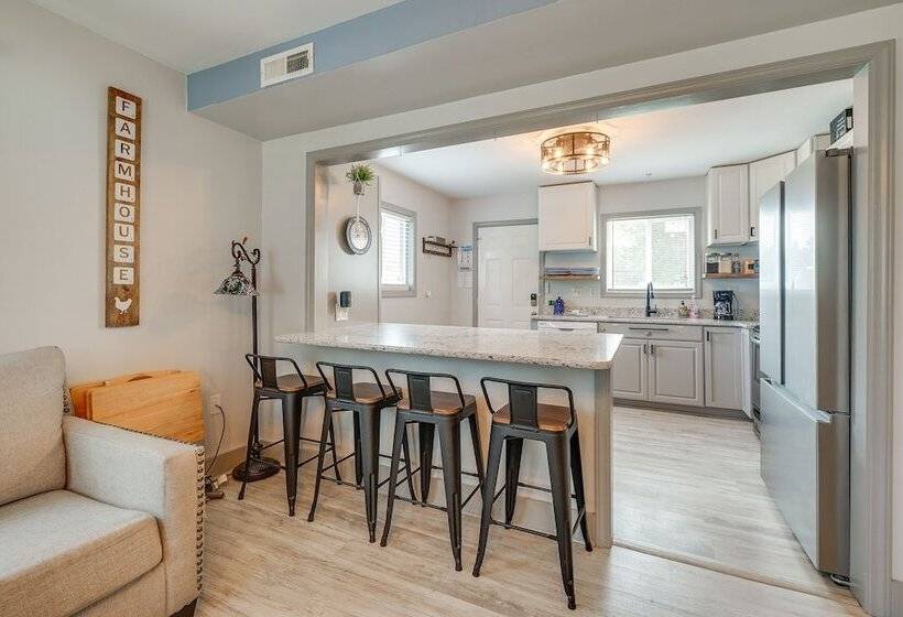 Family Friendly Leland Home W/ Patio & Grill