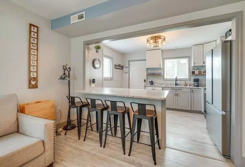 Family Friendly Leland Home W/ Patio & Grill