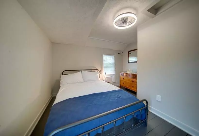 Historical Magnesia Springs Home, Near Kayaking!