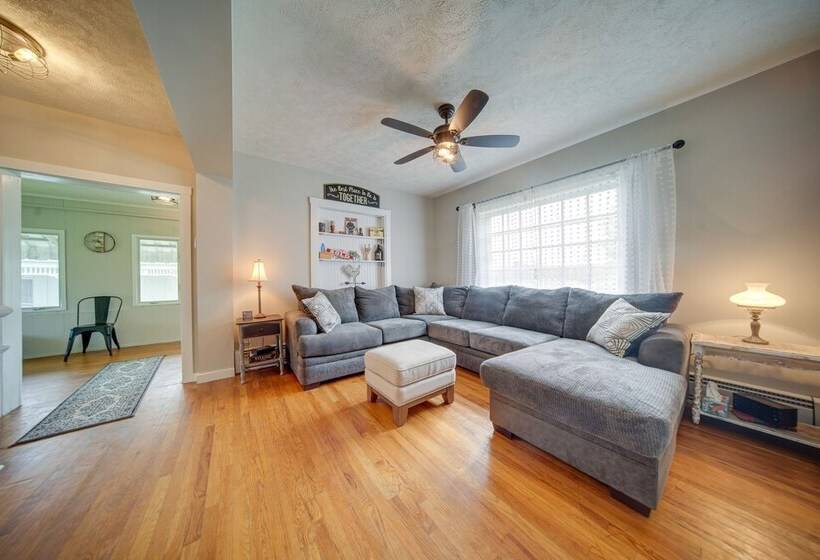 Historical Magnesia Springs Home, Near Kayaking!