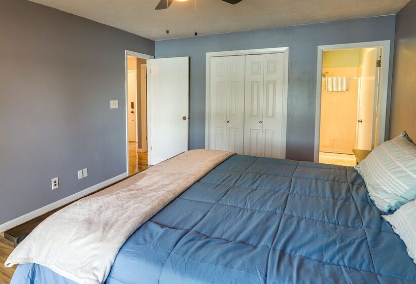 Lakefront Arkansas Escape W/ Grill, Dock & Kayaks!