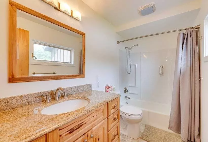 Lakefront Queensbury Home: Kayaks + Boat Dock