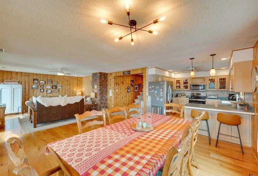 Lakefront Queensbury Home: Kayaks + Boat Dock