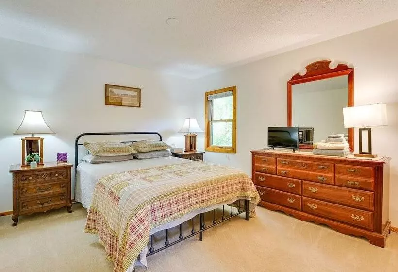 Lakefront Queensbury Home: Kayaks + Boat Dock