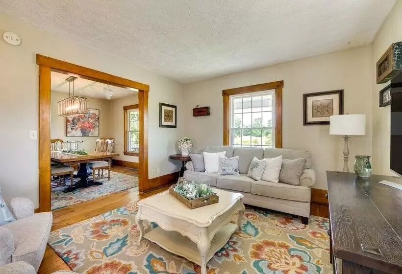 Countryside Home In Wooster W/ Patio & Fire Pit