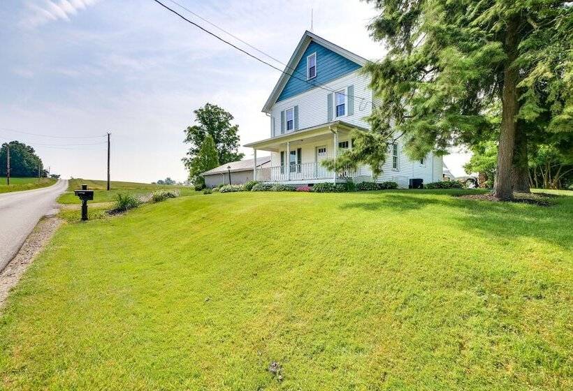 Countryside Home In Wooster W/ Patio & Fire Pit