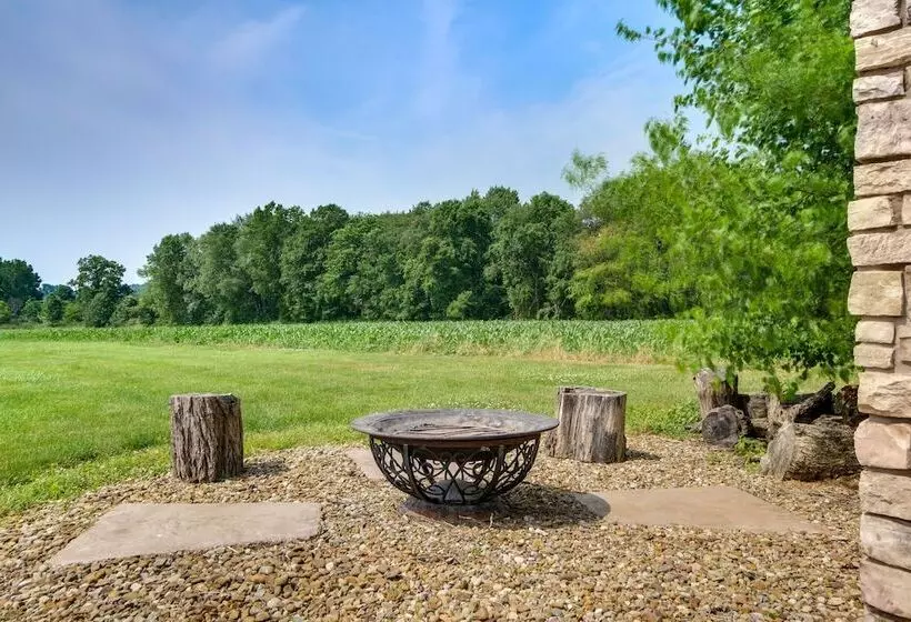 Countryside Home In Wooster W/ Patio & Fire Pit