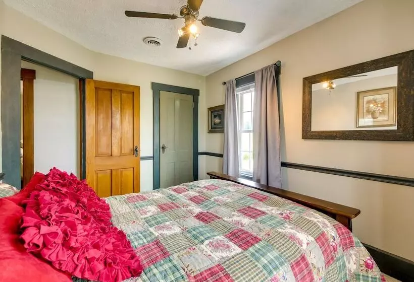 Countryside Home In Wooster W/ Patio & Fire Pit