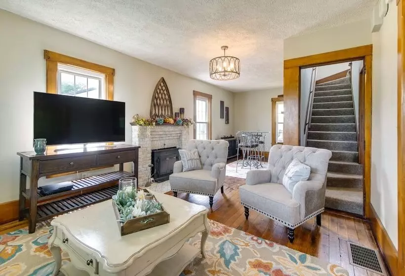 Countryside Home In Wooster W/ Patio & Fire Pit