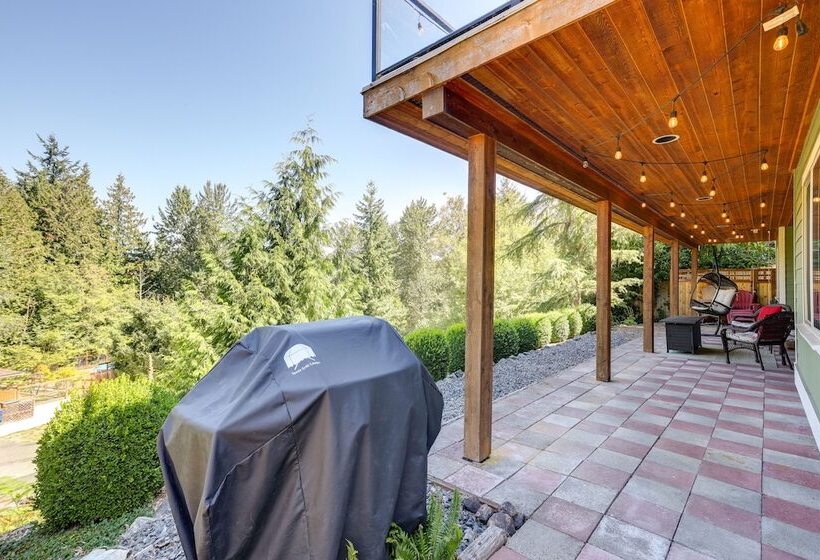Modern Bellingham Retreat Near Galbraith Mountain!