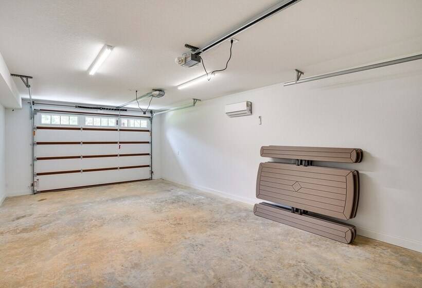 Modern Kentucky Lake Home: Pool & Boat Ramp Access