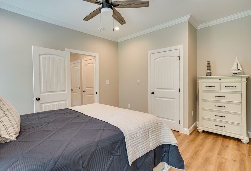 Modern Kentucky Lake Home: Pool & Boat Ramp Access