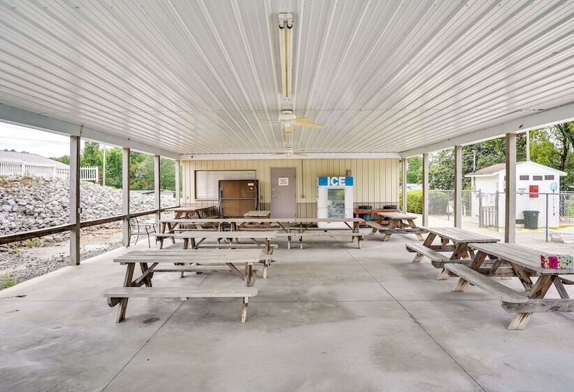 Modern Kentucky Lake Home: Pool & Boat Ramp Access