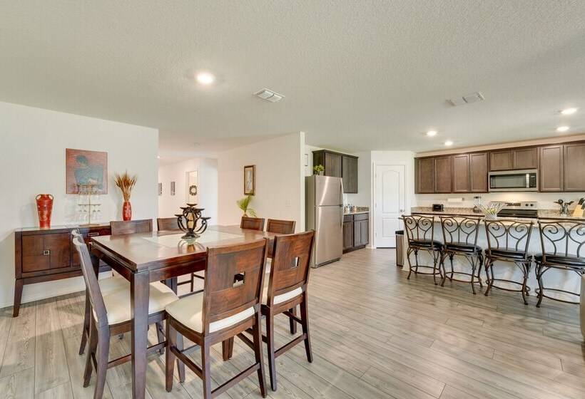 Modern Poinciana Retreat: 27 Mi To Disney World!