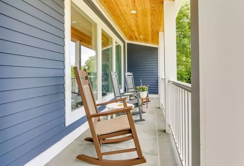 New Milford Lakefront Home: Deck, Pool & Dock!