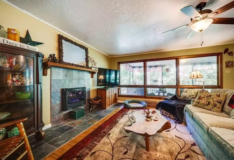 Fire Pit & Mtn Views: North Carolina Abode!